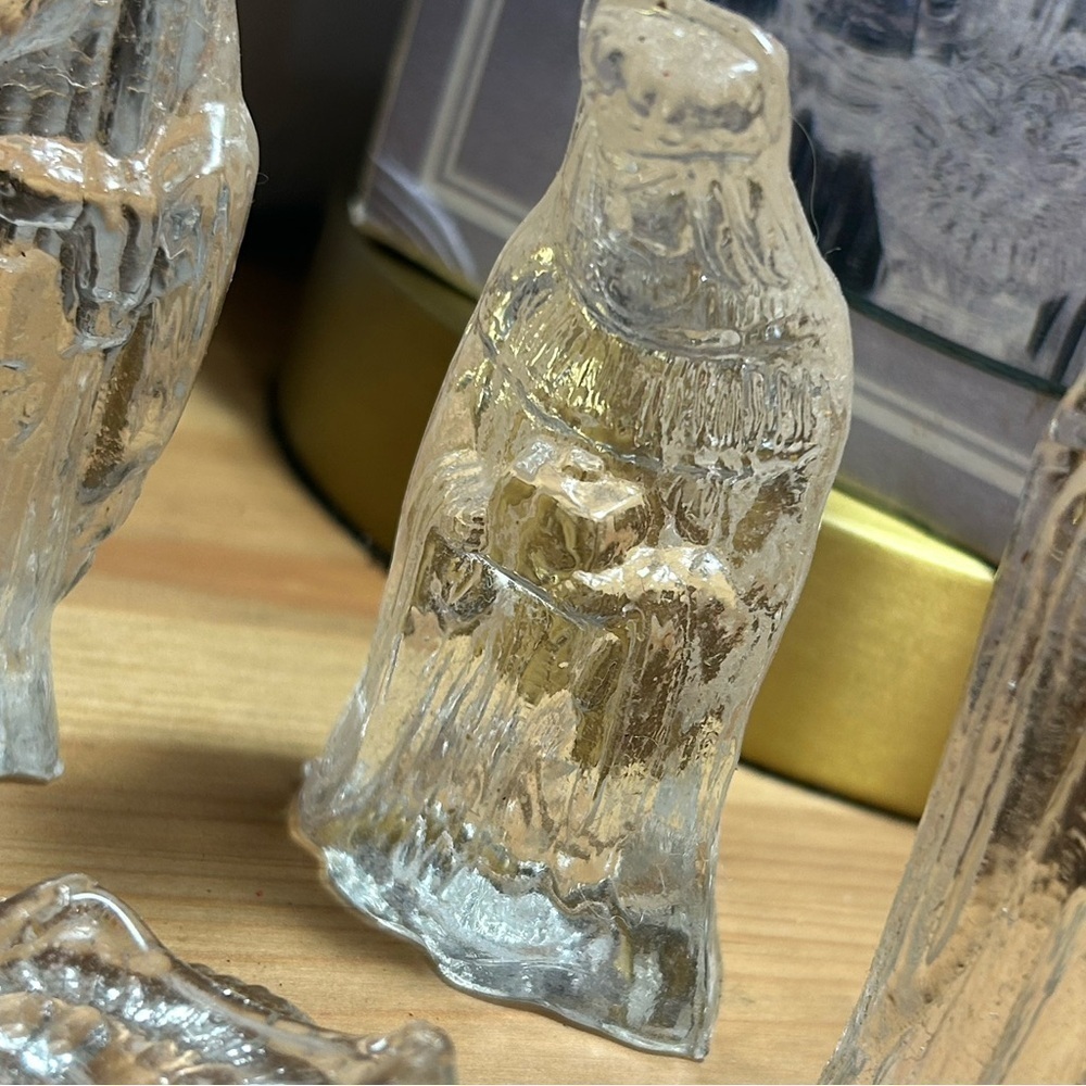 Vintage Glass Nativity Christmas Decor Set w Box Incomplete vintage nativity set - Picture 10 of 11